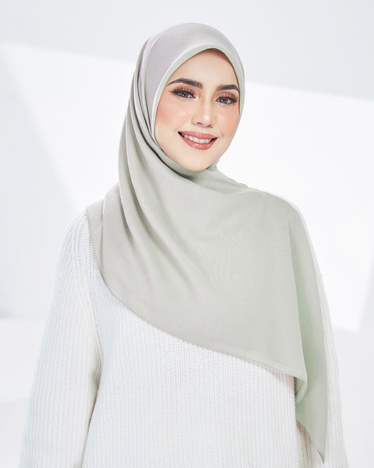 AARIA APPLEPIE